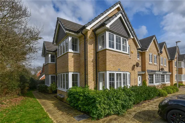 Budd Grove, Winnersh, RG41, photo 1