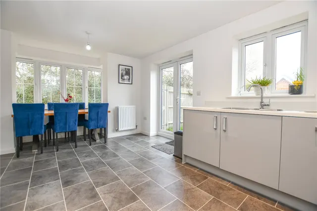 Budd Grove, Winnersh, RG41, photo 3