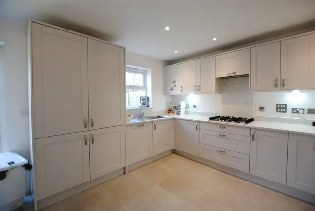 Photo 3 — Duncannon Place, Greenhithe, kent, DA9 9FW