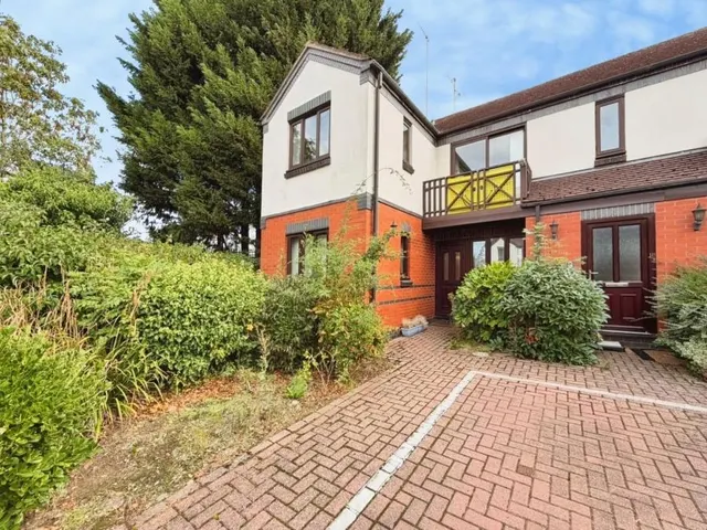 Alexandra Court, Kenilworth, CV8, photo 1