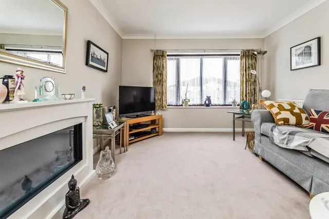 Photo 2 — Wickham Road, Croydon, CR0