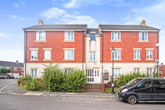 Merevale Way, Yeovil, BA21, photo 1