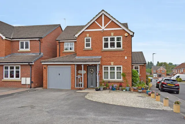 Telford Close, Castleford, WF10, photo 1