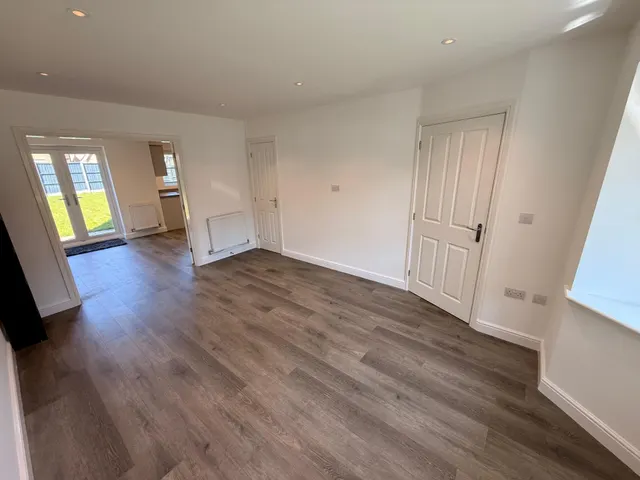 Photo 2 — Crocus Close, Loughborough, LE11