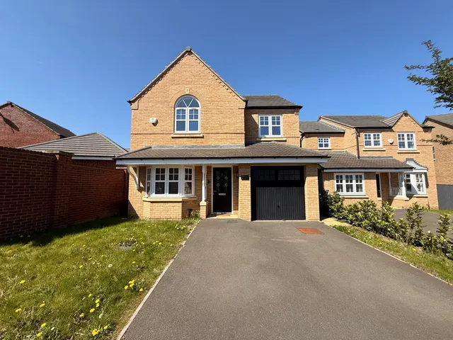 Crocus Close, Loughborough, LE11, photo 1