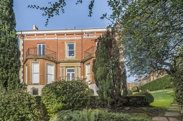 Langham Mount East Downs Road, Altrincham, photo 1
