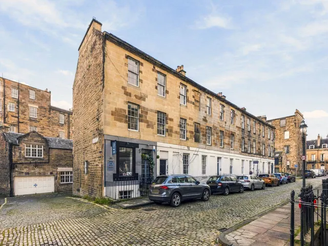 William Street, West End, EH3, photo 1