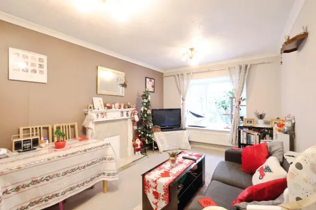 Baron Court, Stevenage, SG1, photo 3