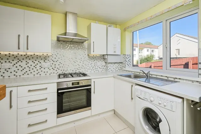 Woodbury Gardens, West Park, PL5, photo 2
