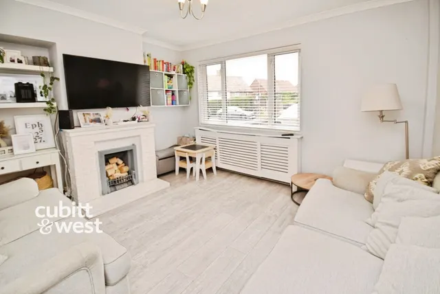 Swinburne Crescent, Croydon, CR0, photo 1