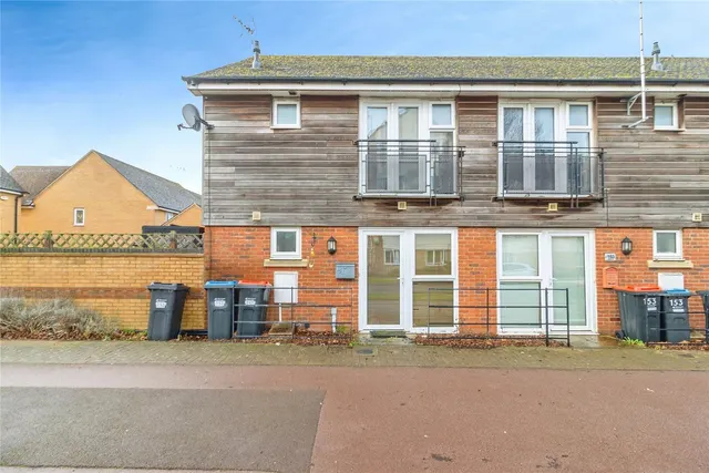 Warwick Avenue, Broughton, MK10, photo 1