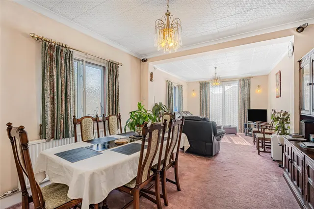 Hibernia Road, Hounslow, TW3, photo 2