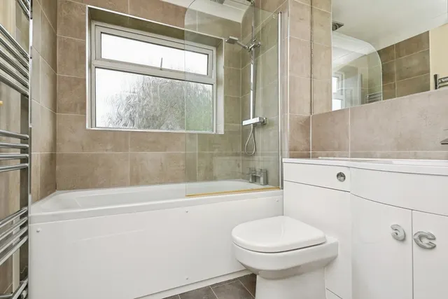 Young Close, Clacton-on-Sea, CO16, photo 3