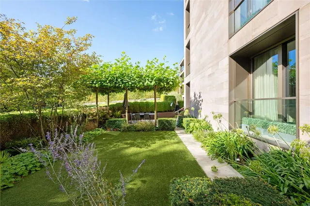Caenwood Court, Hampstead Lane, London, N6 4RU, photo 1