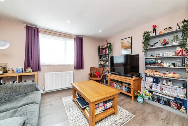Ascension Close, Basingstoke, RG24, photo 3