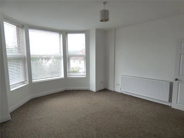 Harcourt Road, Llandudno, LL30, photo 2