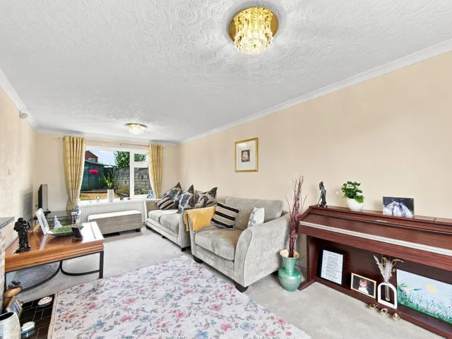 Stewart Road, Carlton-In-Lindrick, S81, photo 2