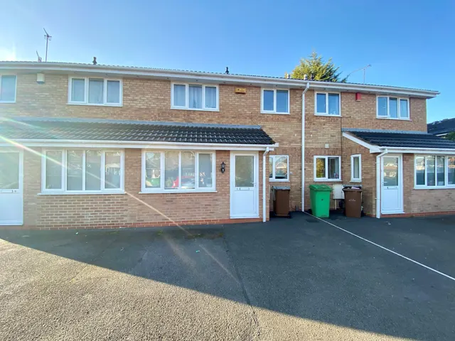 £117 pppw, Falcon Close, Lenton, photo 1