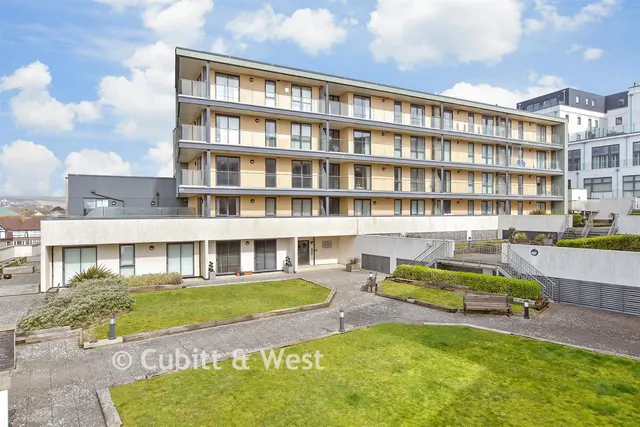 Suez Way, Saltdean, BN2, photo 1