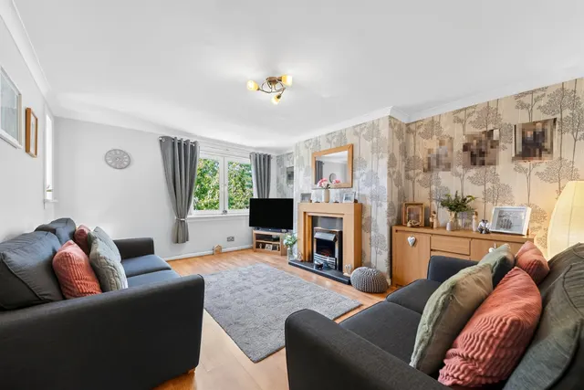 Kerrycroy Avenue, Glasgow, G42, photo 1