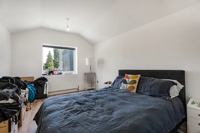 Trinity Road, London, SW17, photo 3