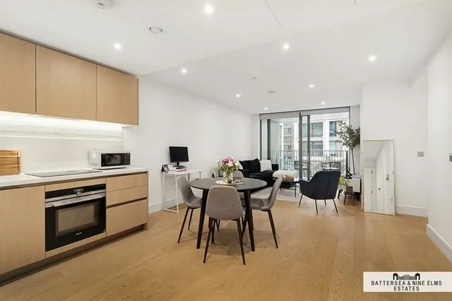 Prince of Wales Drive, SW11, photo 3