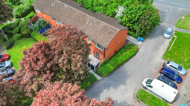 The Hove, Murdishaw, Runcorn, Runcorn, WA7 6EE, photo 1