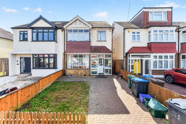 Maycross Avenue, Morden, SM4, photo 1