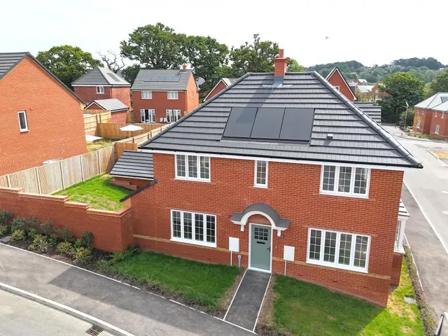 Wheatsheaf Road, Wimborne, BH21, photo 1