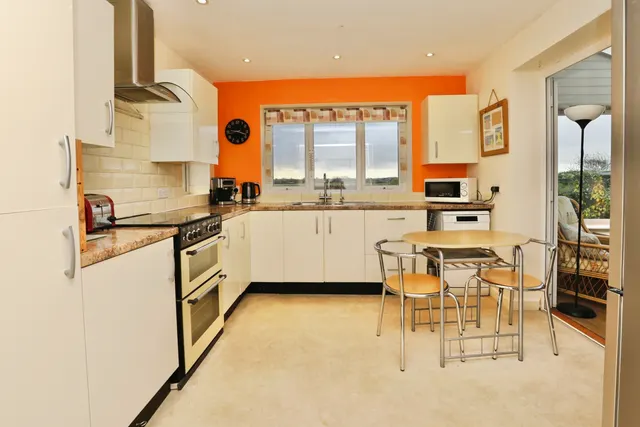 Bracebridge Drive, Southport, PR8, photo 3