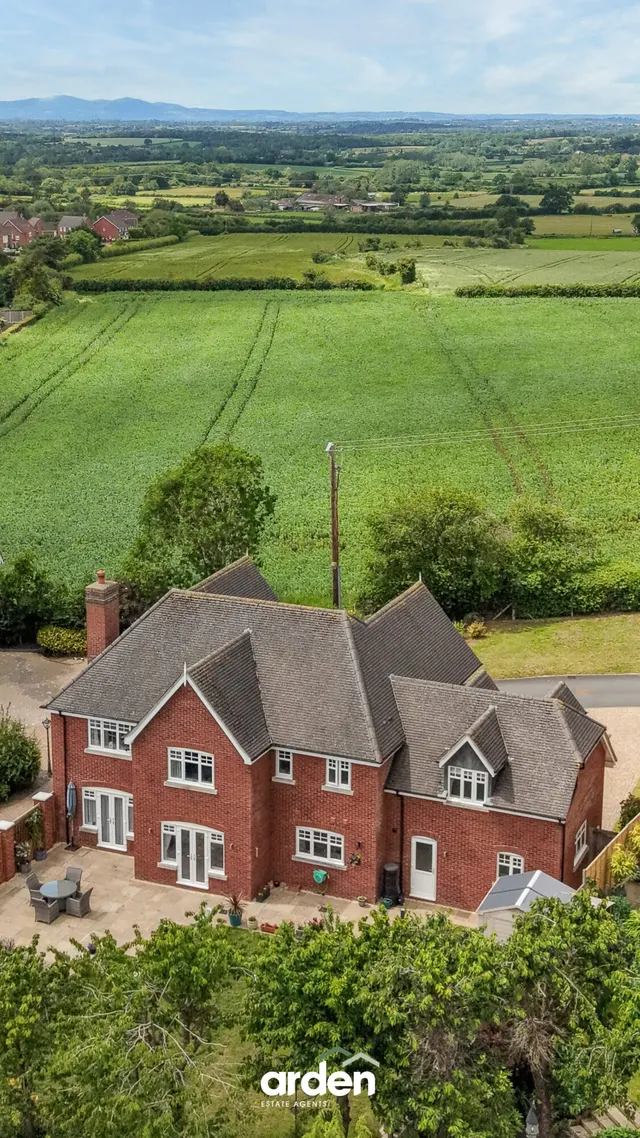 Jenkinson Gardens, Inkberrow, WR7, photo 2