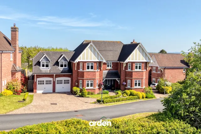 Jenkinson Gardens, Inkberrow, WR7, photo 1