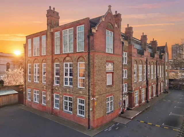 Mulberry Court, London, E1, photo 1