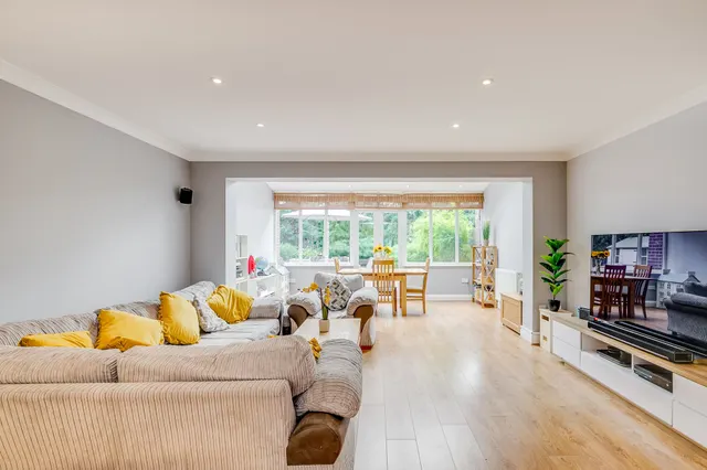 Photo 3 — Hammarsfield Close, Standon, Ware, SG11 1PG