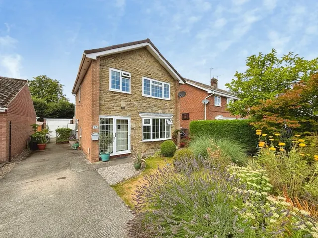 Cleveland Way, Carlton Miniott, YO7, photo 1