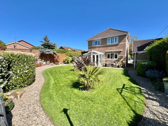 Vicarage Gardens, Willington, DL15, photo 2
