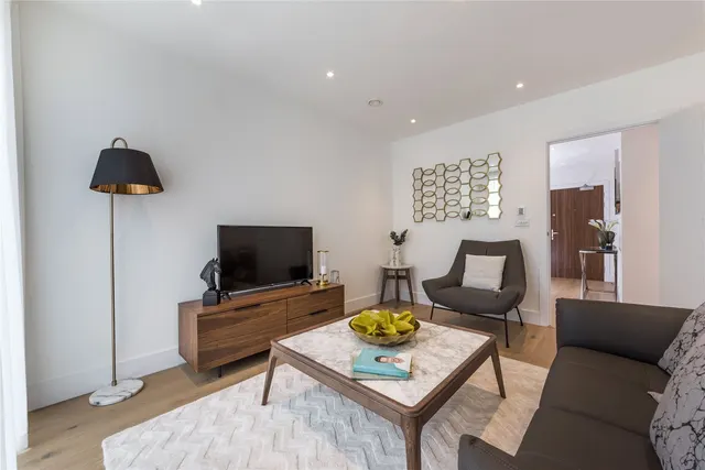 Rochester Place, Camden, NW1, photo 1