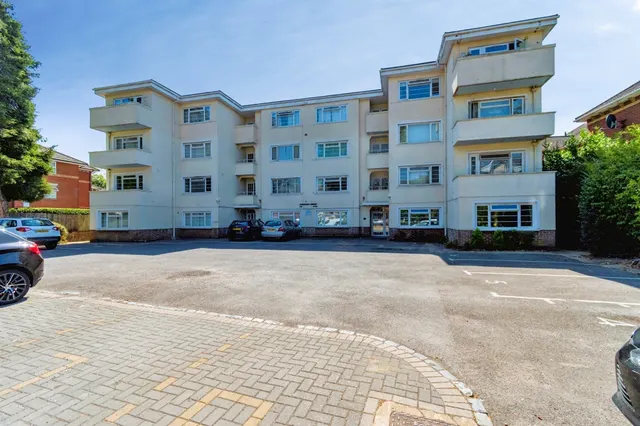 Archers Road, Southampton, photo 1