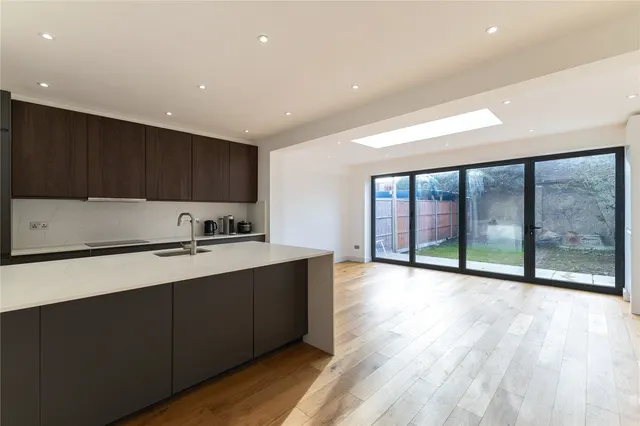 Photo 2 — Elm Close, Wimbledon, London, SW20