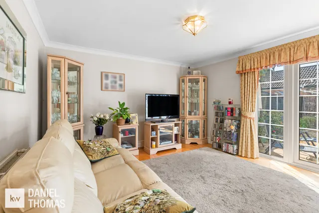 Milton Street, Waltham Abbey, EN9, photo 2
