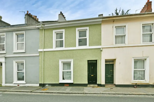 Clifton Place, Plymouth, photo 1