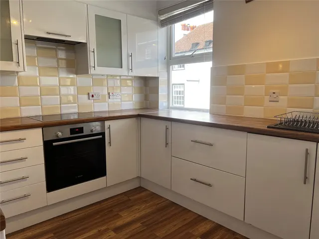 Photo 3 — Gosport Street, Lymington, Hampshire, SO41 9BG