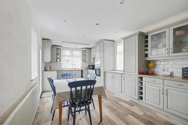 Toton Lane, Stapleford, NG9, photo 2