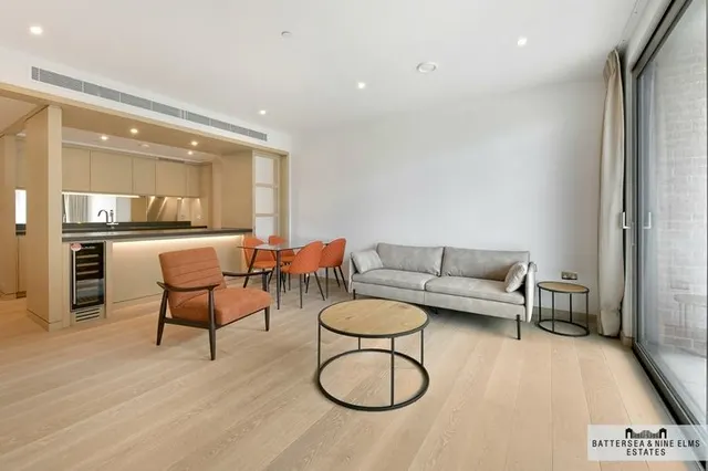 Embassy Gardens, SW11, photo 1