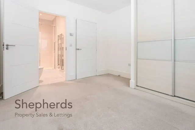 Claud Hamilton Way, Hertford, SG14, photo 3