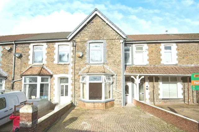 Grongaer Terrace, Pontypridd, CF37, photo 1