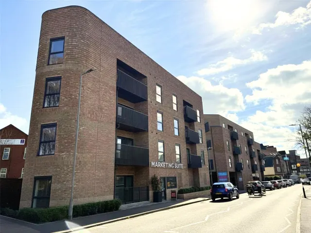 Photo 2 — Western Road, Brentwood, Essex, CM14