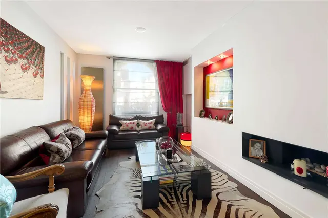 Photo 3 — Lower Belgrave Street, Belgravia, London, SW1W 0LN