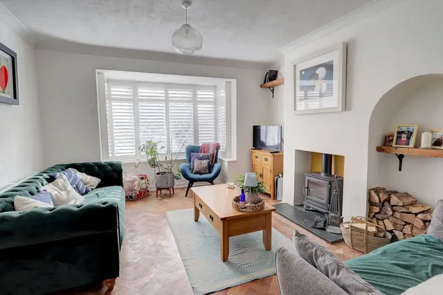 Cedar Avenue, High Wycombe, HP15, photo 2