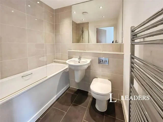 The Lane, Worcester, WR1, photo 3